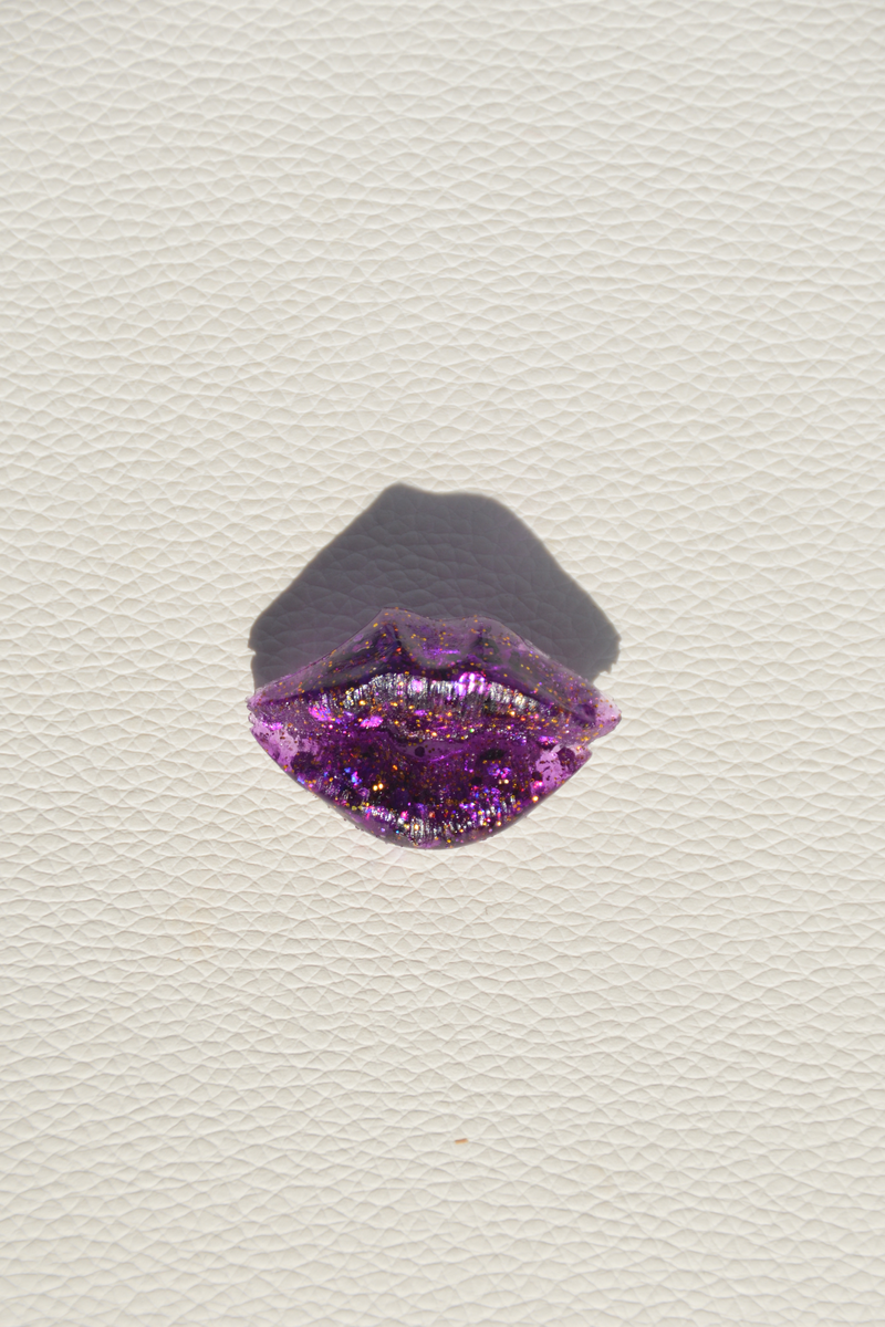 Broche petites lèvres